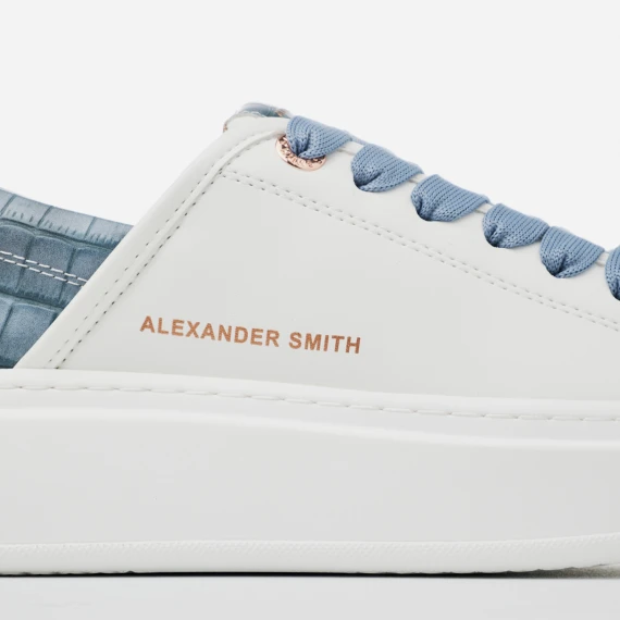 Sneakers Eco-Wembley bianca con sperone a stampa coccodrillo azzurro e lacci azzurri
