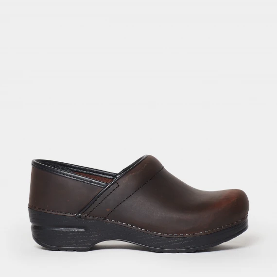 Classico zoccolo Dansko in pelle antique brown