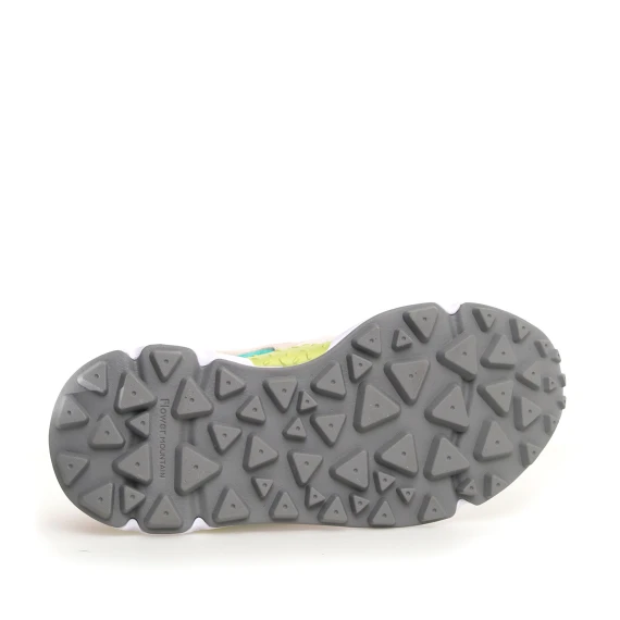 Sneakers Yamano in suede grigio e tessuto bianco con riporti gialli e lilla