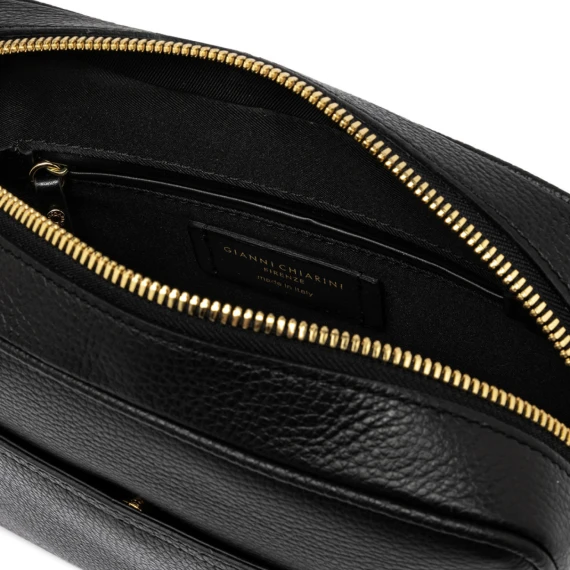 Borsa a tracolla Nina in pelle martellata nera