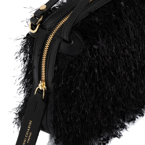 Borsa a mano Alifa in tessuto sfrangiato nera