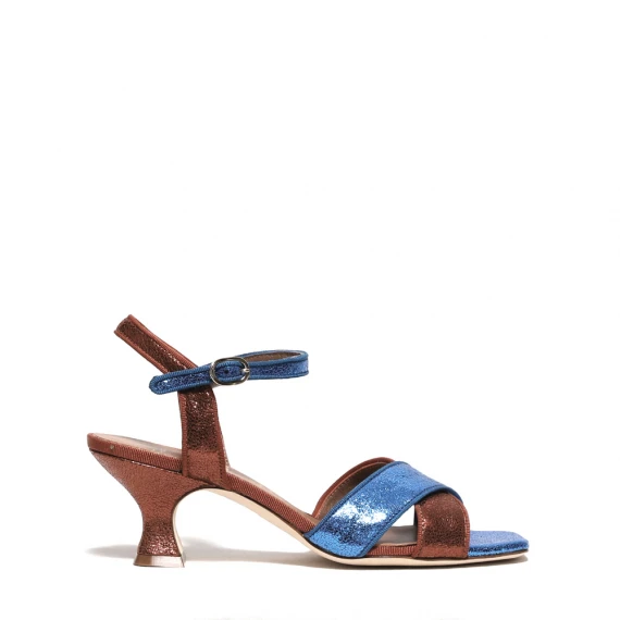 Sandalo a due fasce incrociate in pelle laminata bluette e bronzo