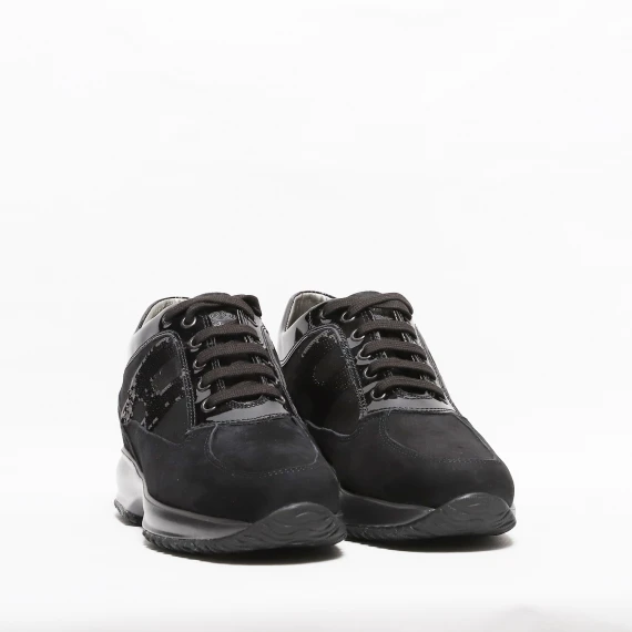 Sneaker Interactive in suede nero con H in micro paiettes