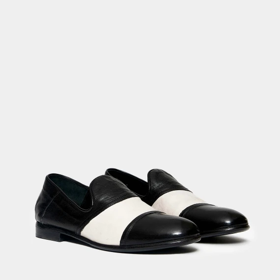 Scarpa montante in pelle nera ed ecru'