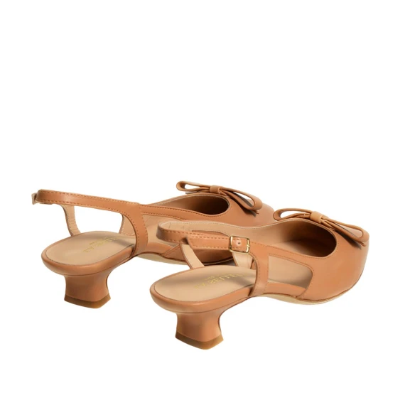 Slingback in nappa cuoio con nodino sullo scollo