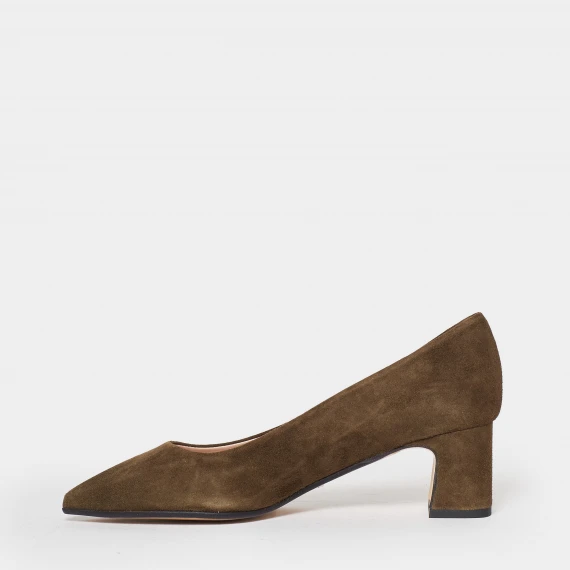 Décolleté in morbido suede verdone