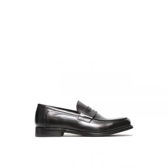 Mocassino con mascherina in pelle di vitello nero