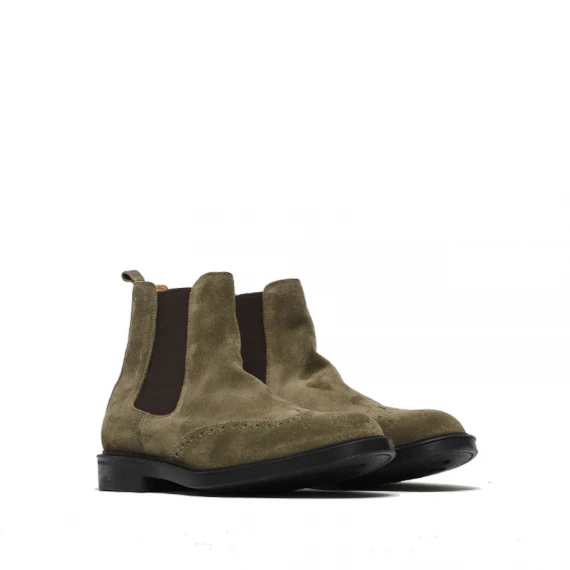 Stivaletto con elastici laterali in suede verde oliva