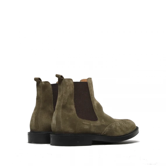 Stivaletto con elastici laterali in suede verde oliva