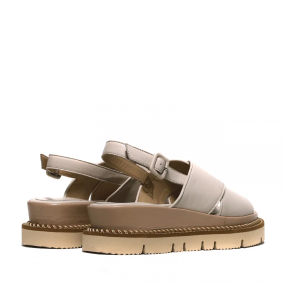 Sandalo a incrocio beige chiaro