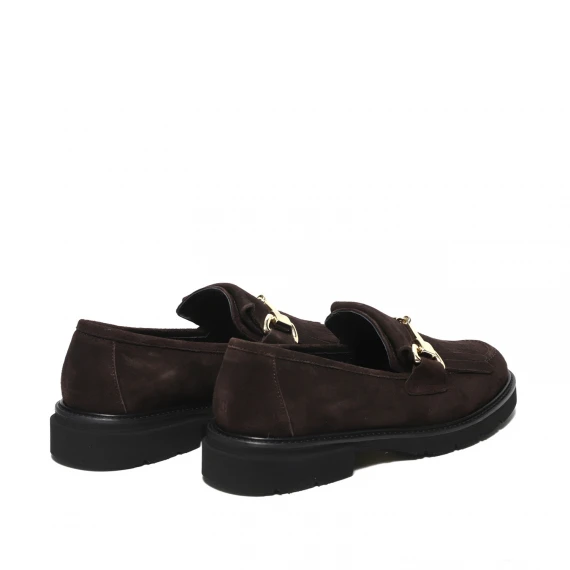 Mocassino in suede ebano con frangia e morsetto dorato