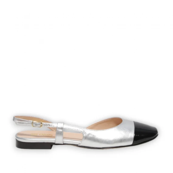 Slingback in pelle argento con punta nera