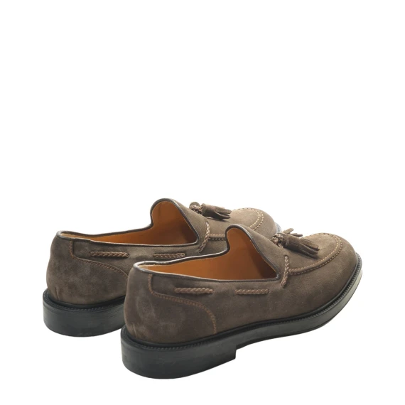 Mocassino in suede pepe con nappine